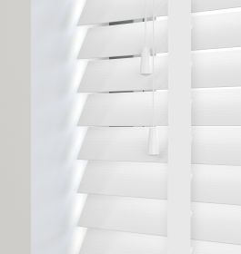 Deco True Präglad Konstträ med Cotton stegband