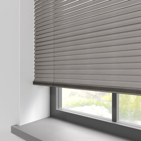 Softwood Close Grain Aluminiumpersienn