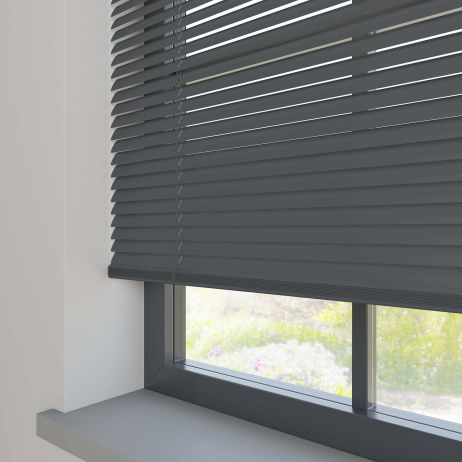 Turin Gloss Anthracite Grey Aluminiumpersienn