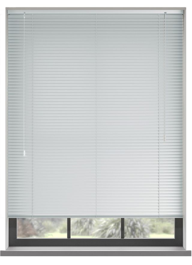 A softer grey aluminium blind in the kitchen 